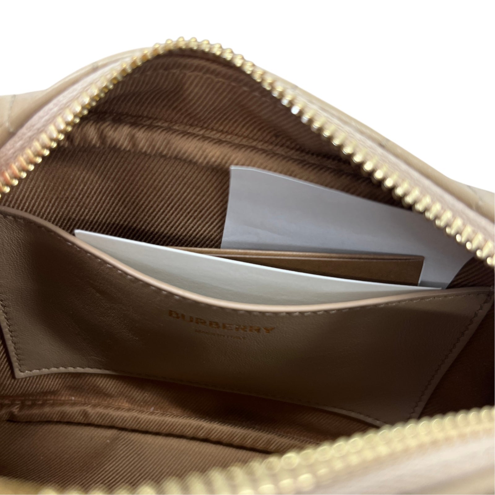 Burberry Women's Lola Camera Bag Beige - Photo 15
