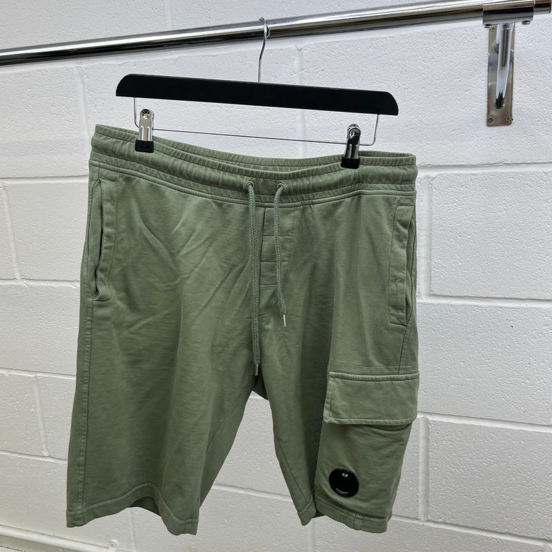 Men's Lens Shorts Green Size M / W32