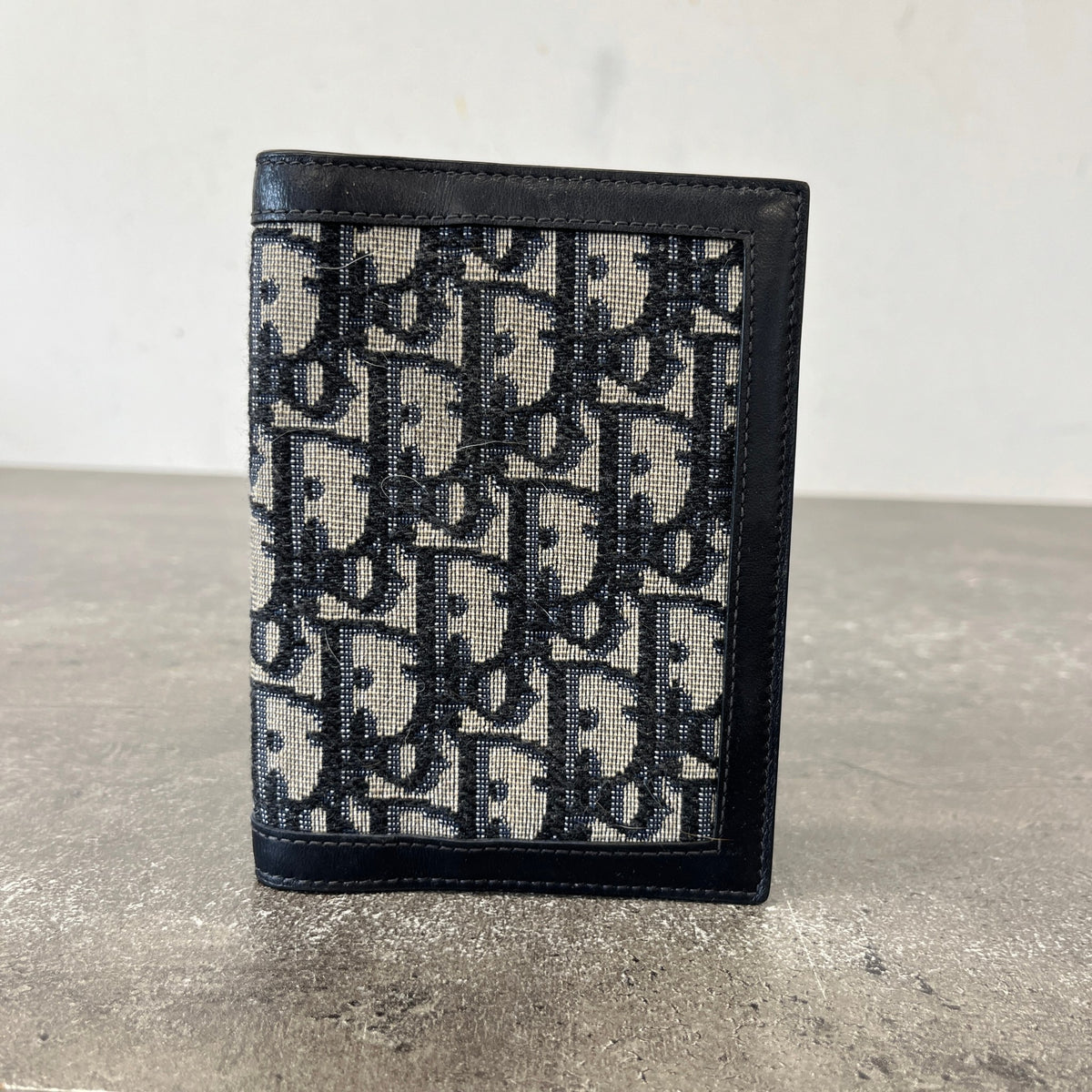 Men's Oblique Passport Holder Black - Photo 10