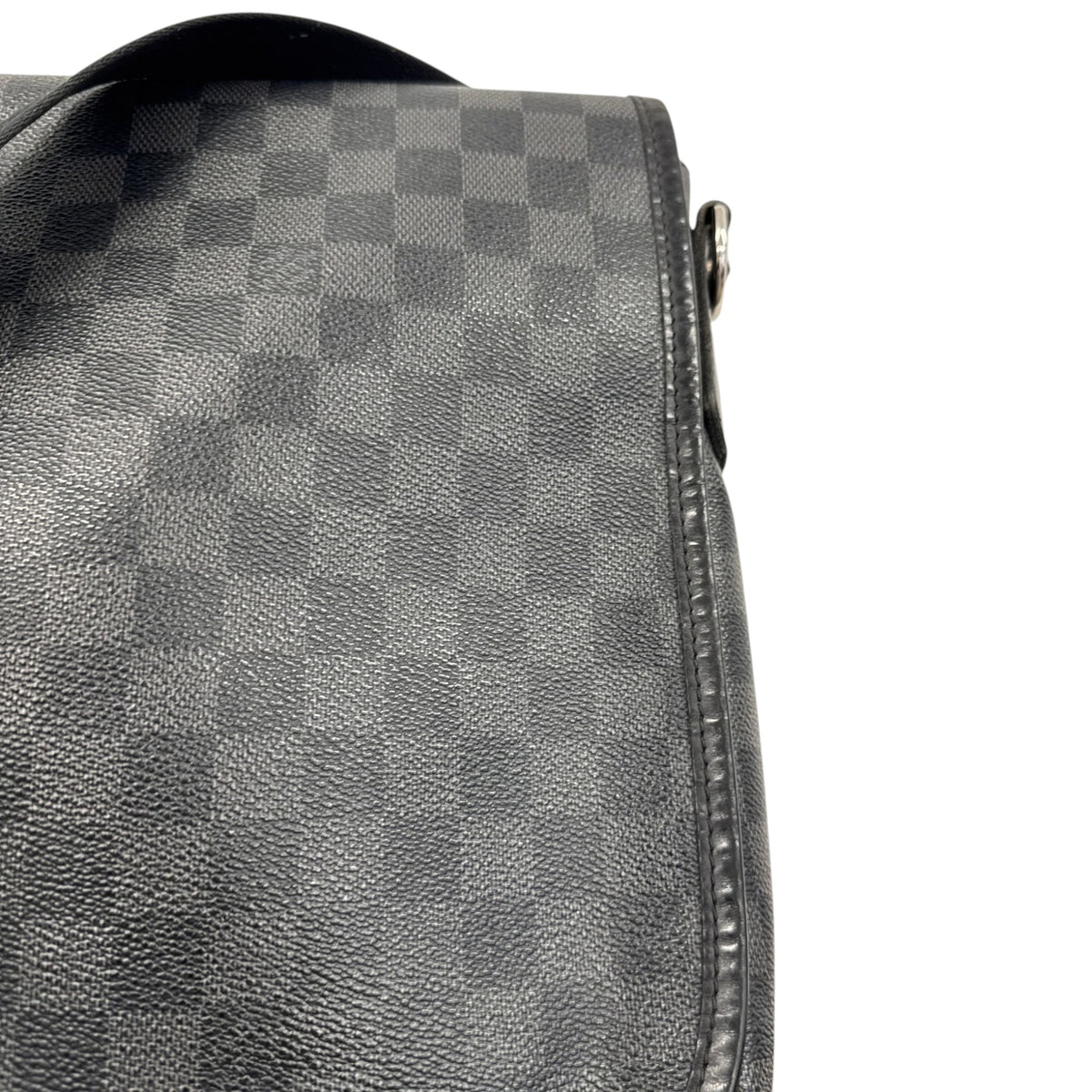 Men's Damier Graphite Daniel MM Messenger Bag Black - Photo 11