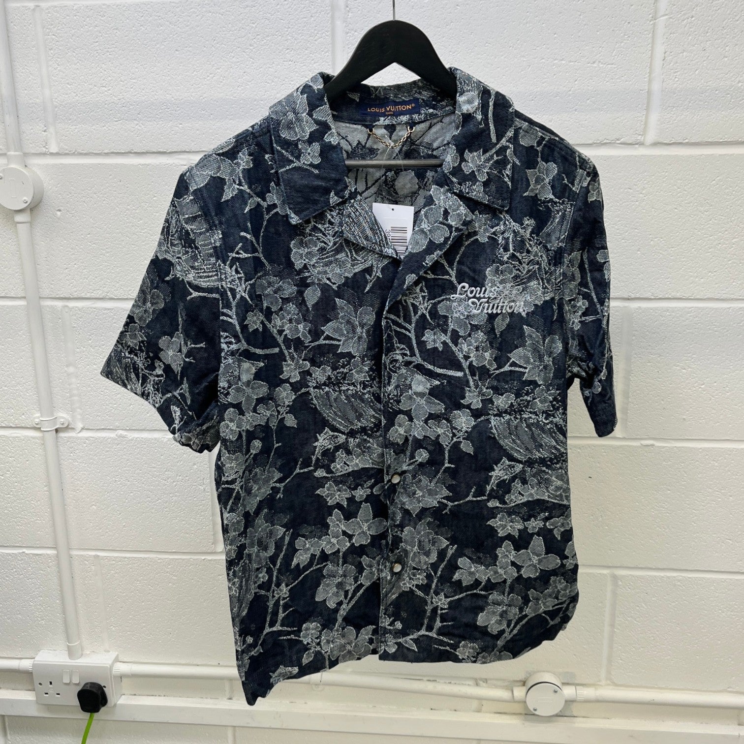 Men's Monogram Foliage Jacquard Short Sleeve Shirt Black Size M - Photo 9