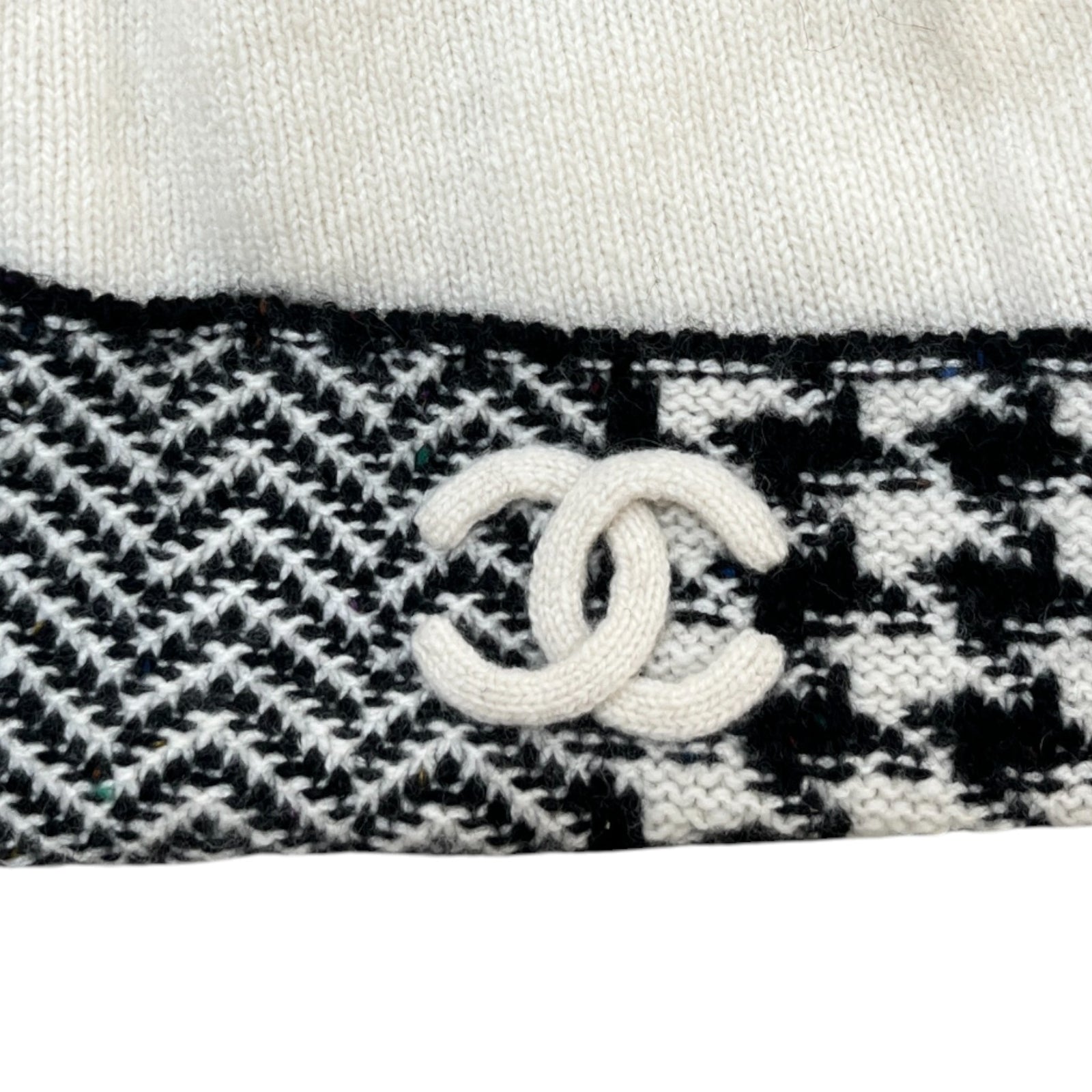 Women's Cc Houndstooth Beanie Hat White - Photo 5