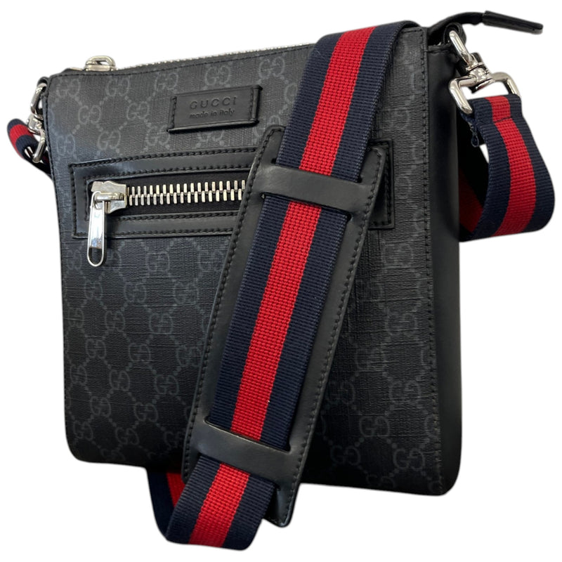 Men's GG Supreme Messenger Bag Black