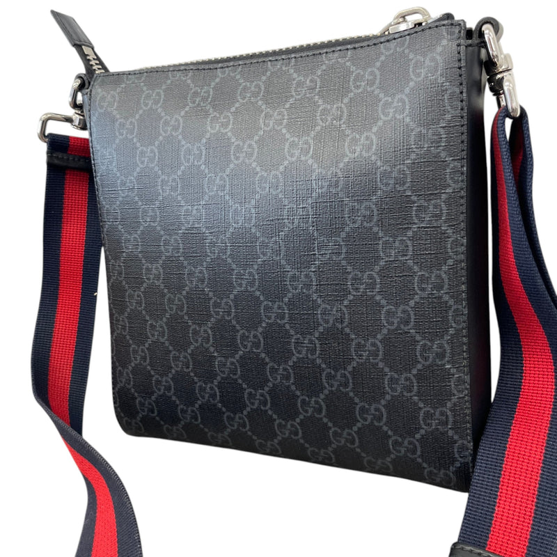Men's GG Supreme Messenger Bag Black