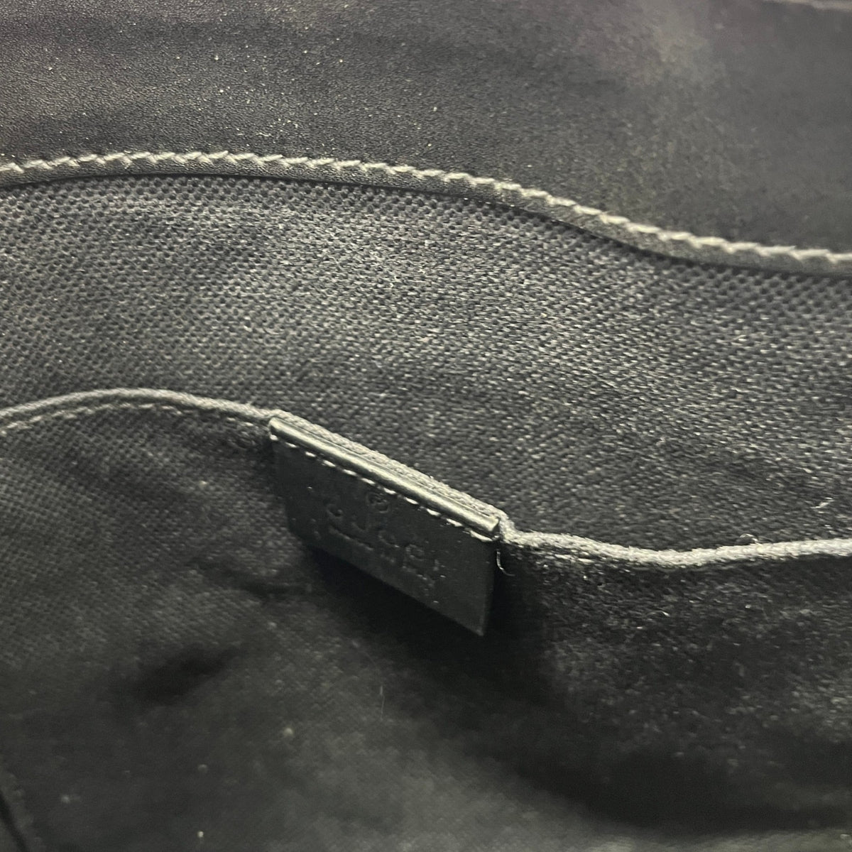 Men's GG Supreme Messenger Bag Black - Photo 11