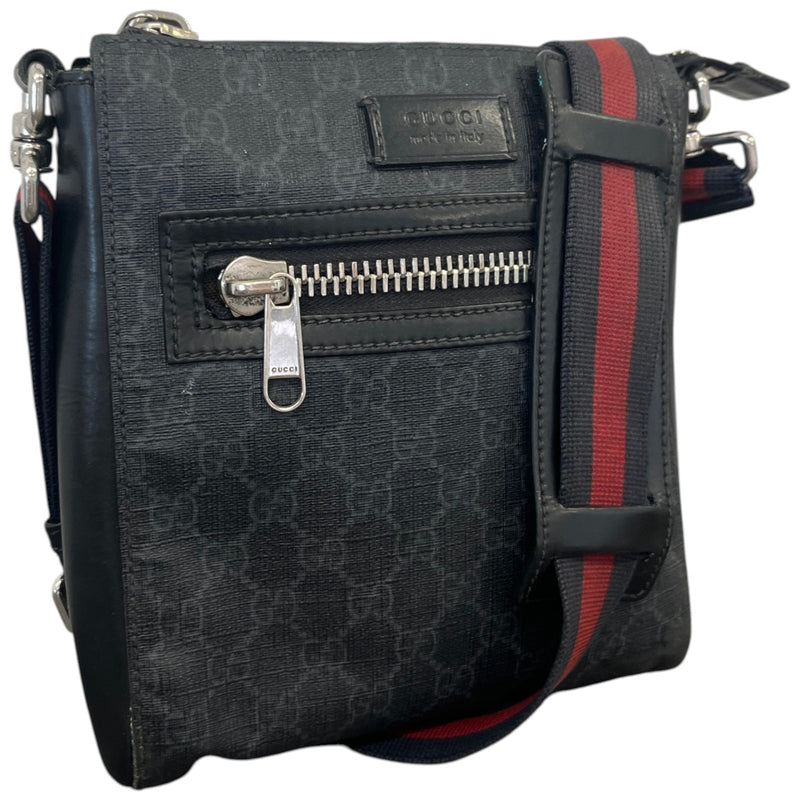 Men's Gg Supreme Messenger Bag Black