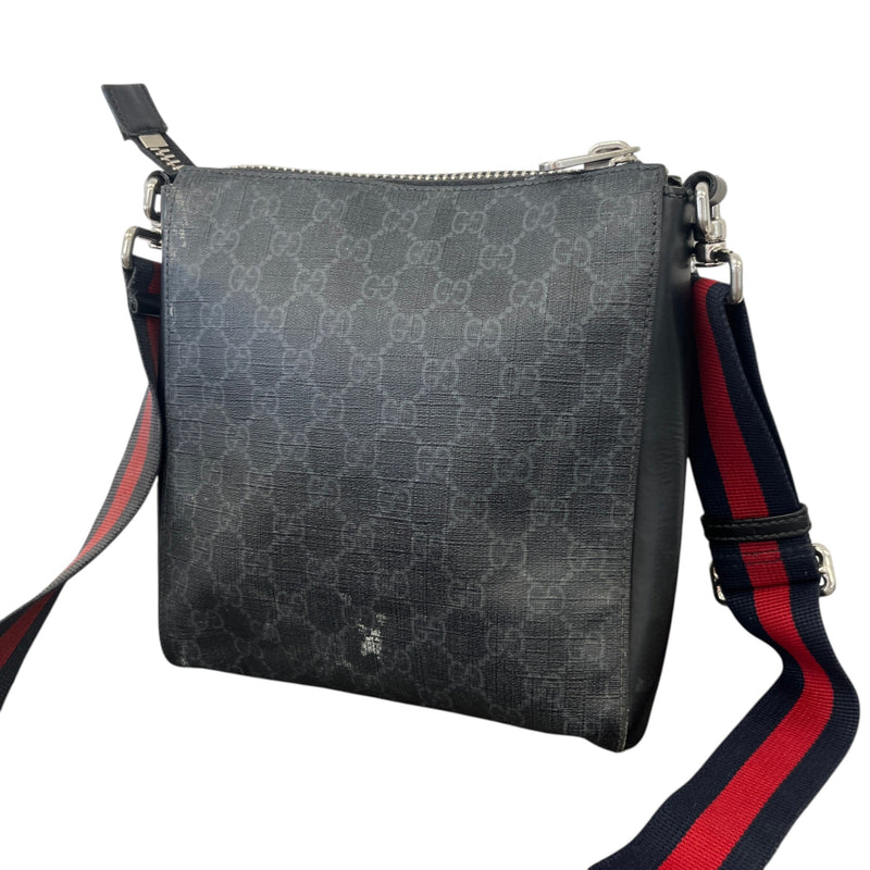 Men's Gg Supreme Messenger Bag Black