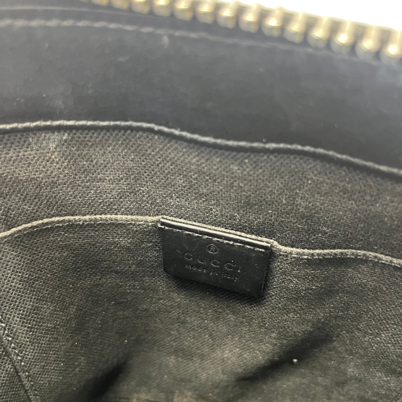 Men's Gg Supreme Messenger Bag Black