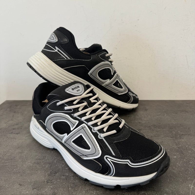 Men's B30 Low Trainers Black Size UK 10.5 / EU 44.5