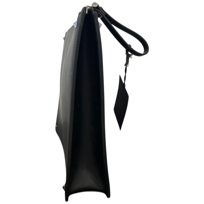 Women's Vltn Calfskin Pouch Black