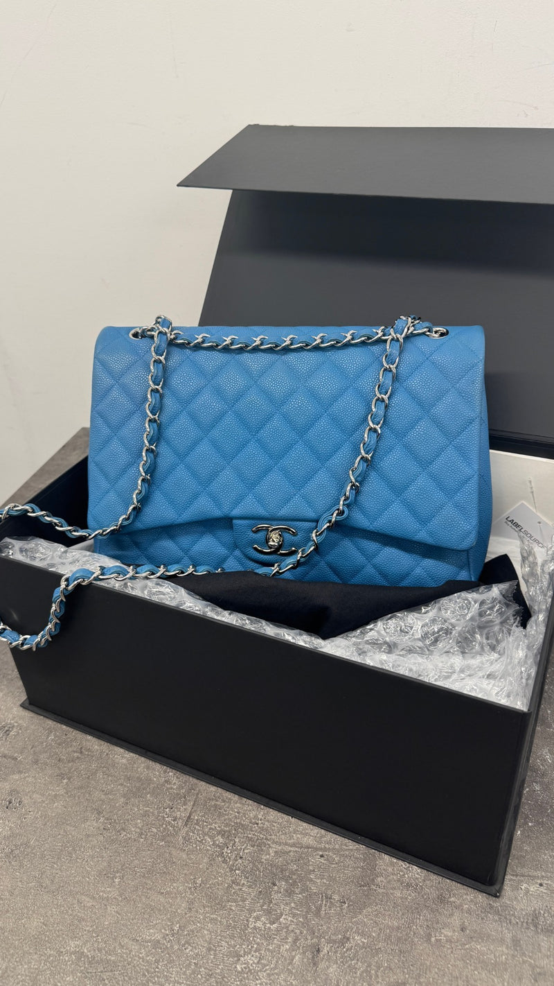 Women's Caviar Classic Flap Jumbo Handbag Blue