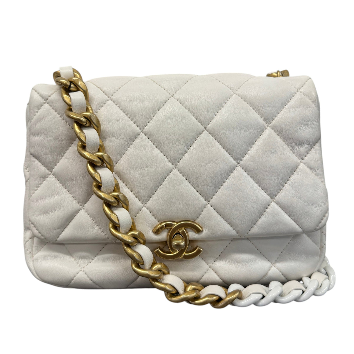 Women's Matelasse Chain Shoulder Crossbody Bag White - Photo 1