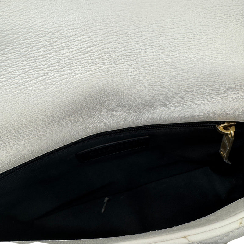 Women's Matelasse Chain Shoulder Crossbody Bag White