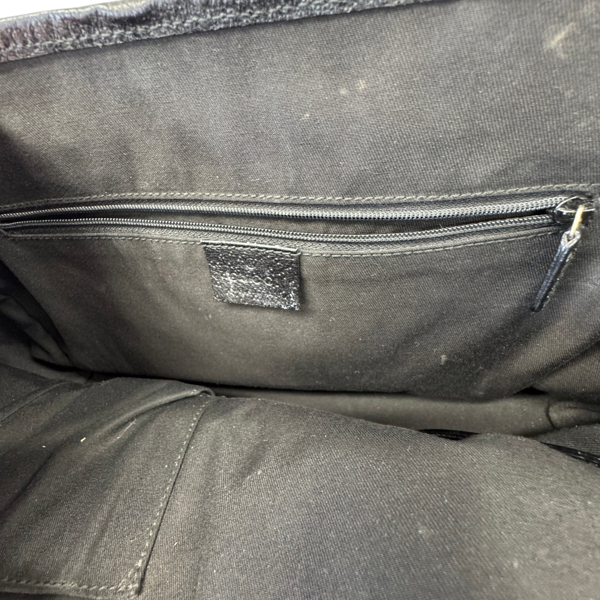 Women's GG Supreme Handbag Black - Photo 10
