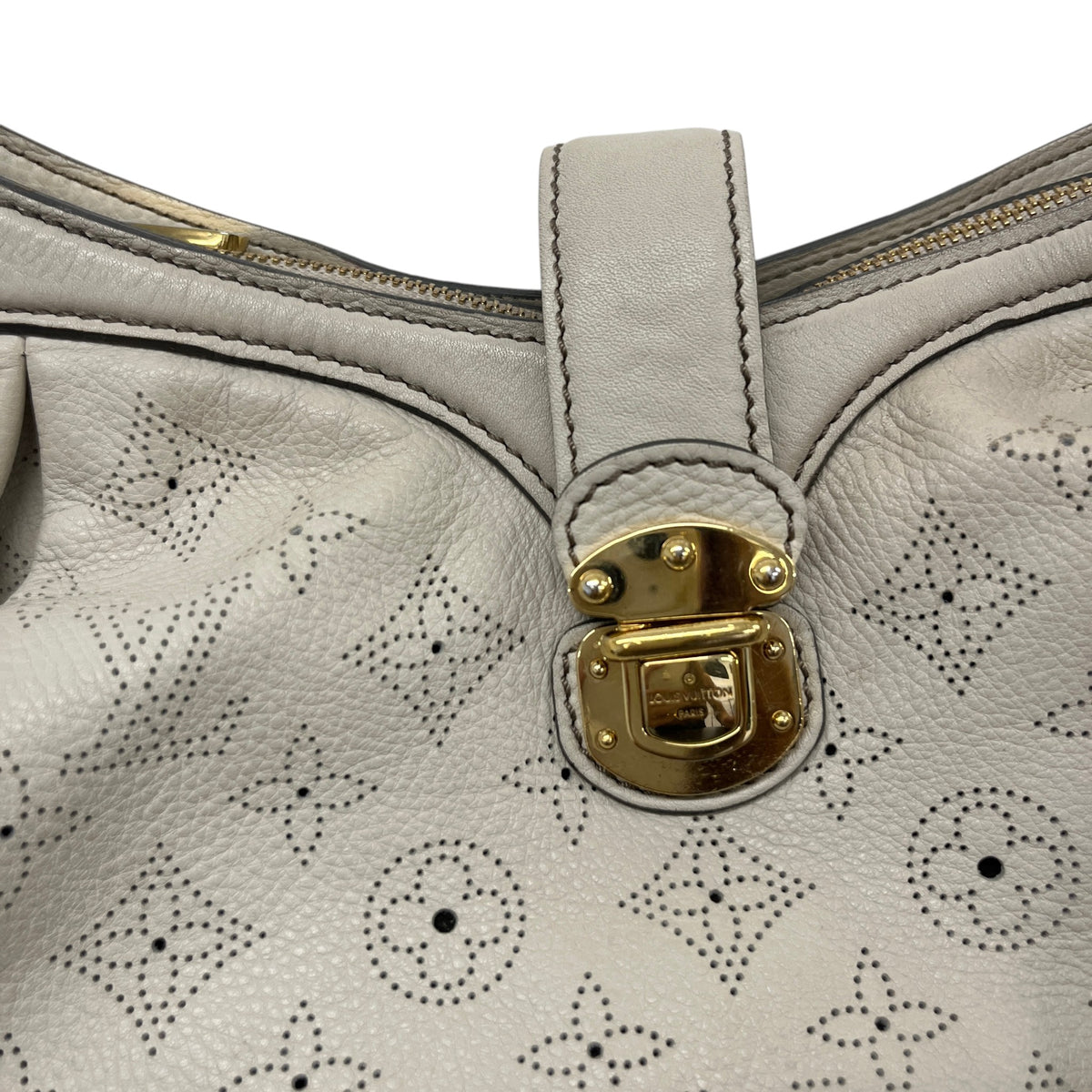 Women's Monogram Mahina Handbag Green - Photo 5