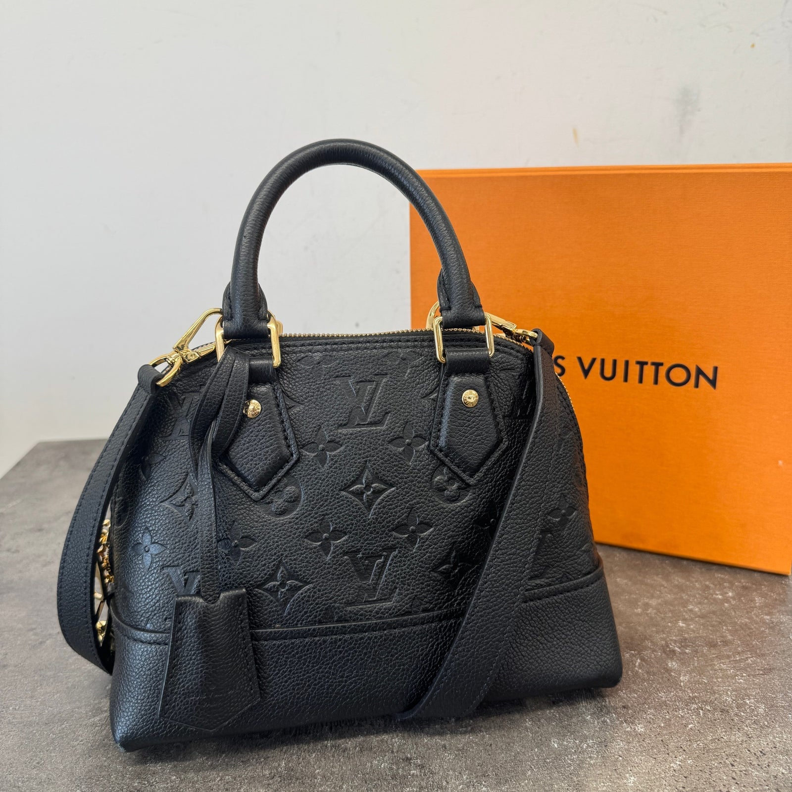 Women's Monogram Empreinte Alma BB Bag Black - Photo 12
