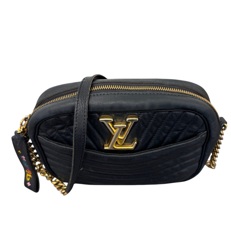 Women's New Wave Camera Crossbody Bag Black