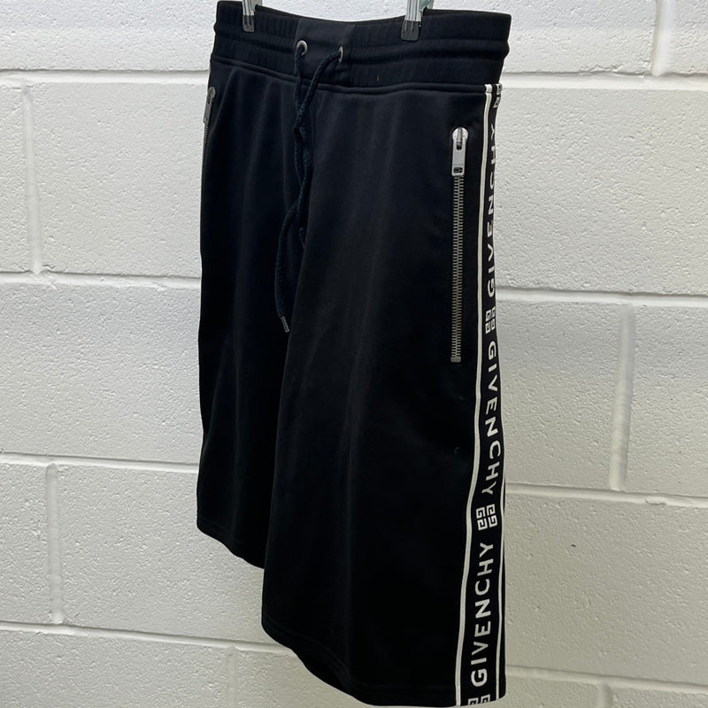 Men's Tape Logo Shorts Black Size M