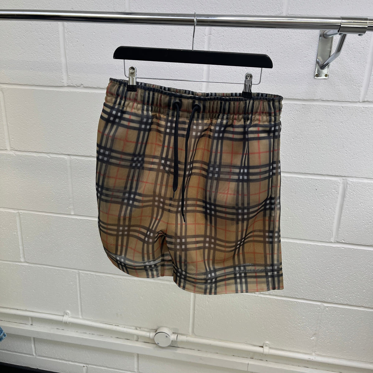 Men's Nova Check Shorts Beige Size L / W34 - Photo 9