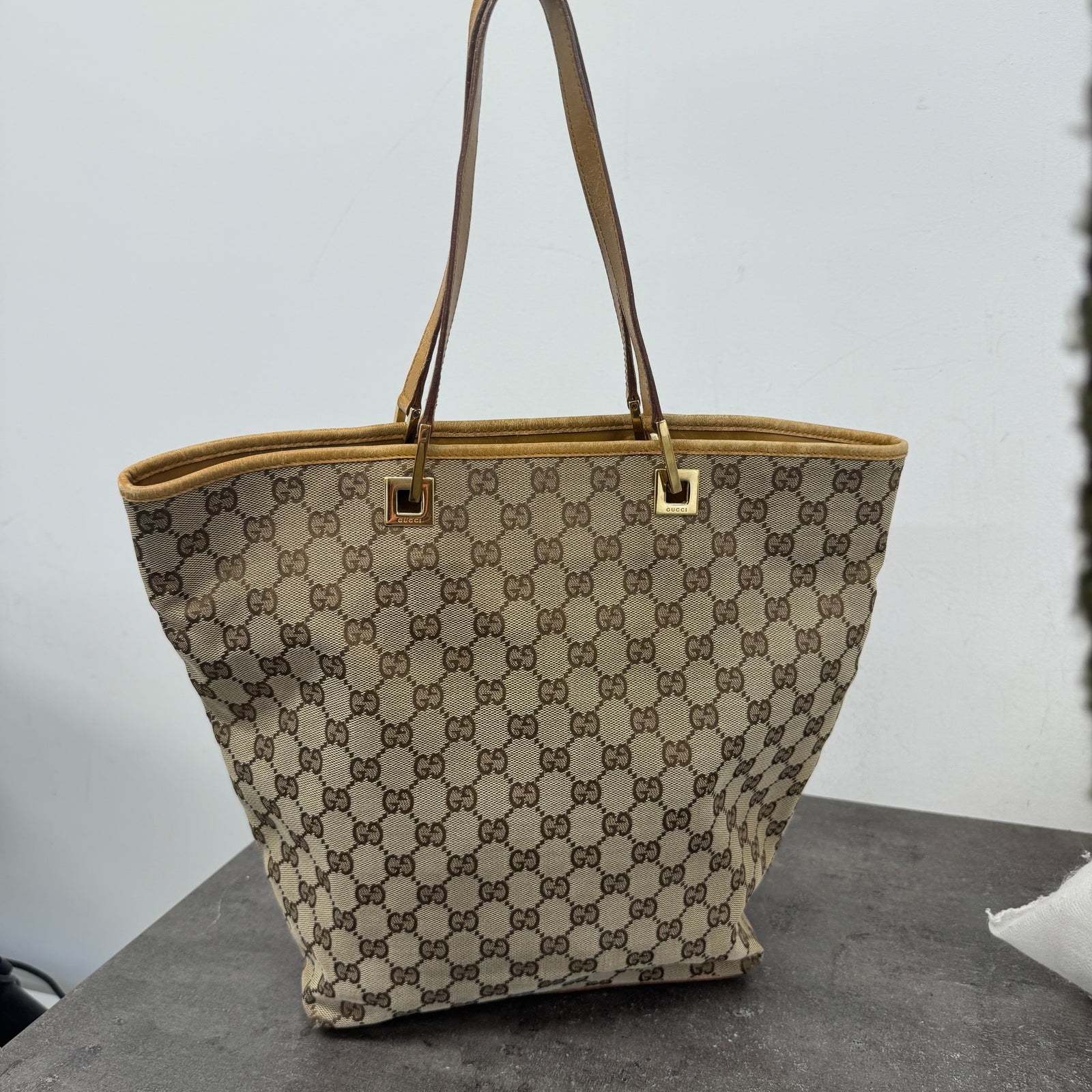 Women's Gg Supreme Tote Bag Beige - Photo 12