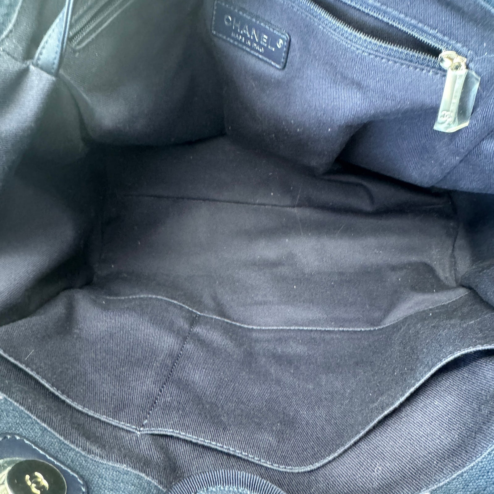 Women's Medium Deauville Tote Handbag Navy - Photo 18