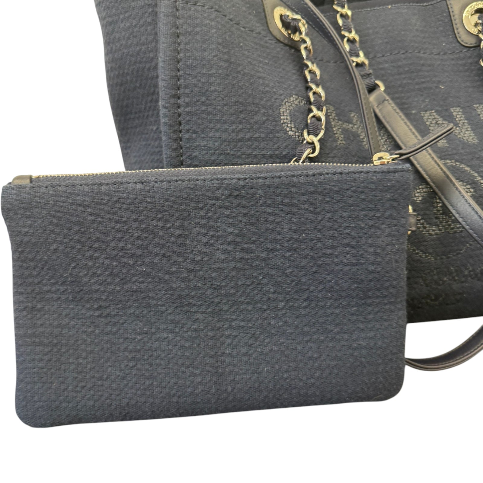 Women's Medium Deauville Tote Handbag Navy - Photo 7
