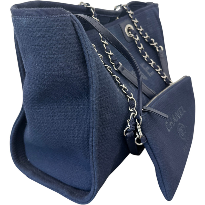 Women's Medium Deauville Tote Handbag Navy