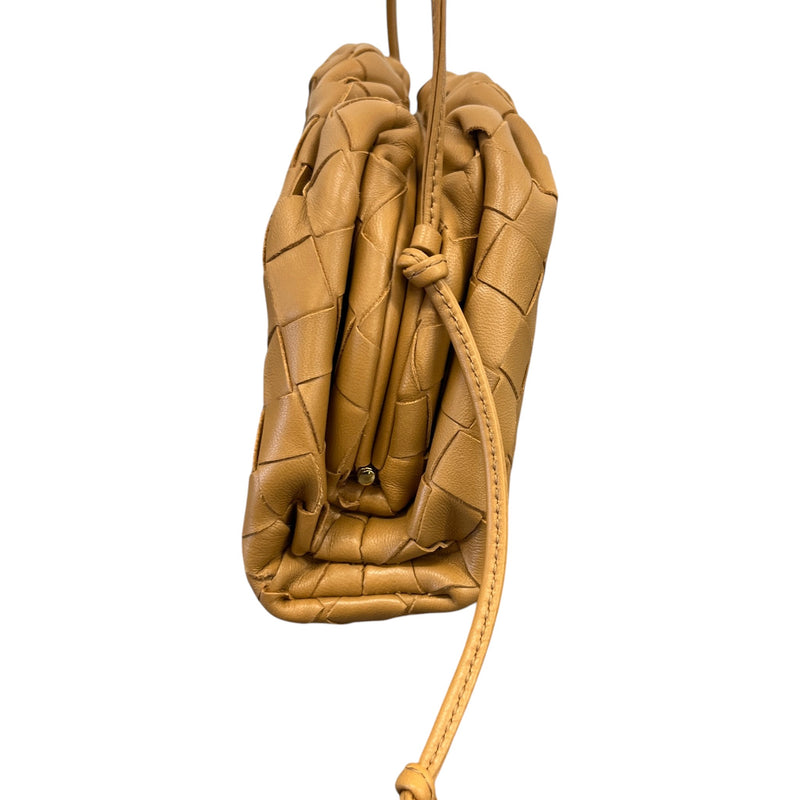 Women's Intrecciato Woven Crossbody Pouch Tan