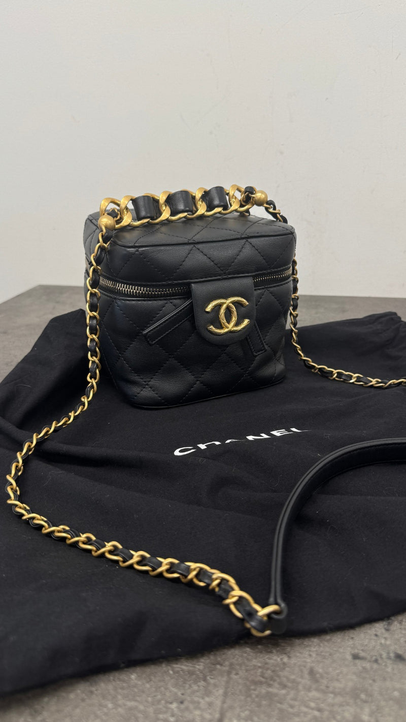 Women's Quilted Vanity Bag Black