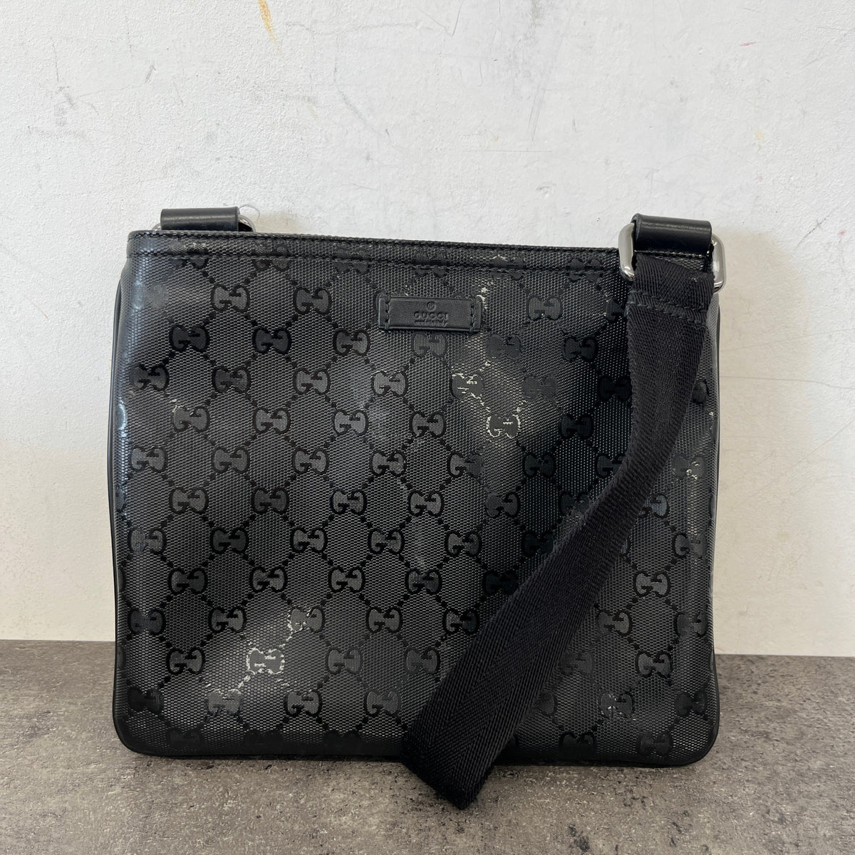 Men's GG Imprimé Messenger Bag Black - Photo 11