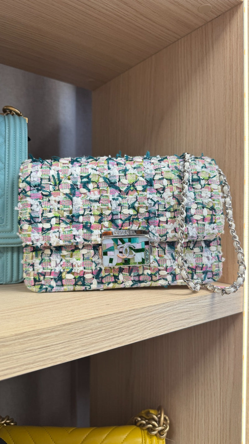 Chanel Women's Tweed Beauty Lock Flap Bag White