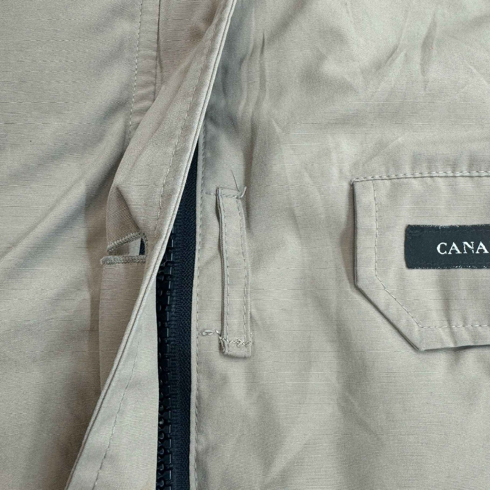 Women's Chilliwack Down Jacket Beige Size M - Photo 9