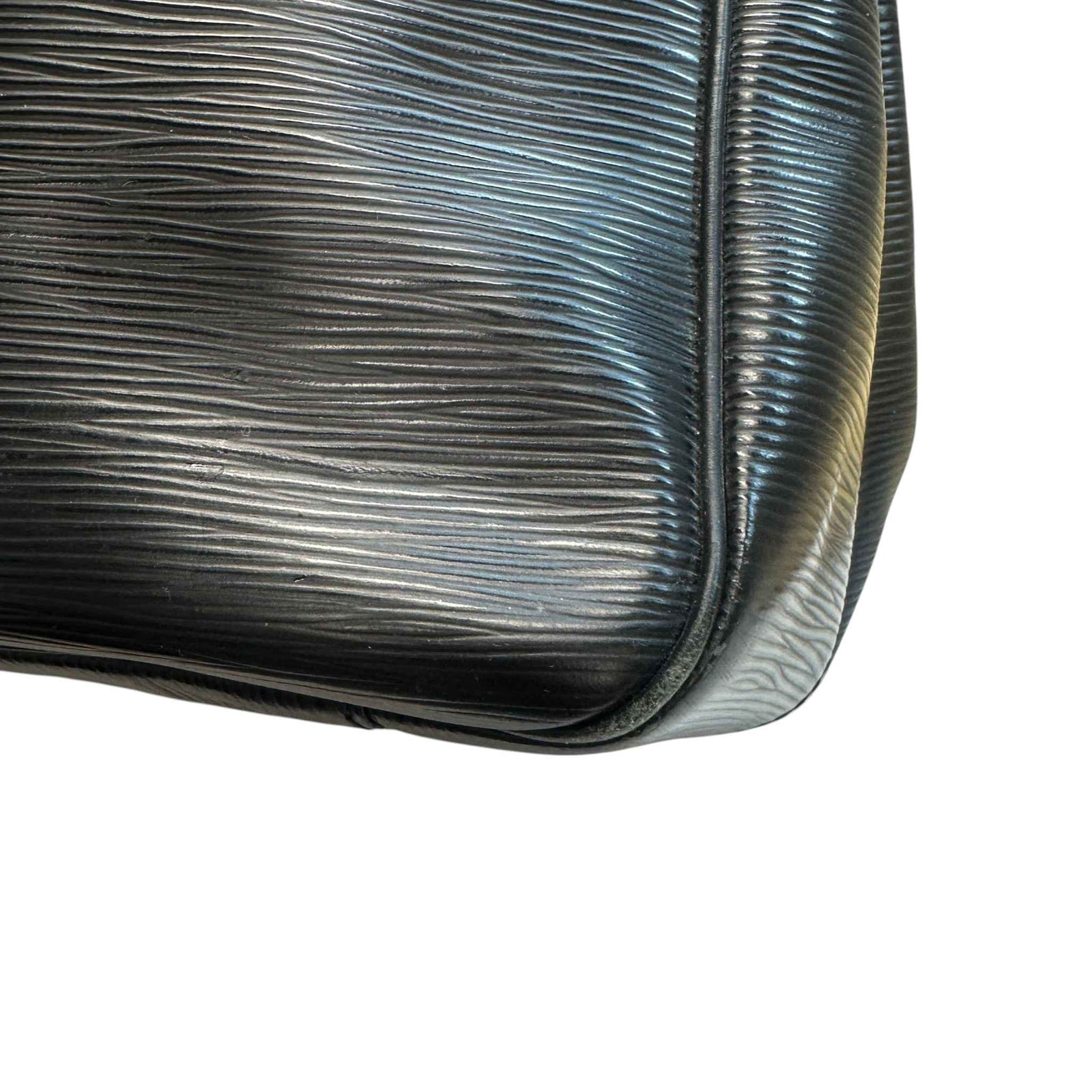 Women's Epi Leather Passy Pm Bag Black - Photo 15