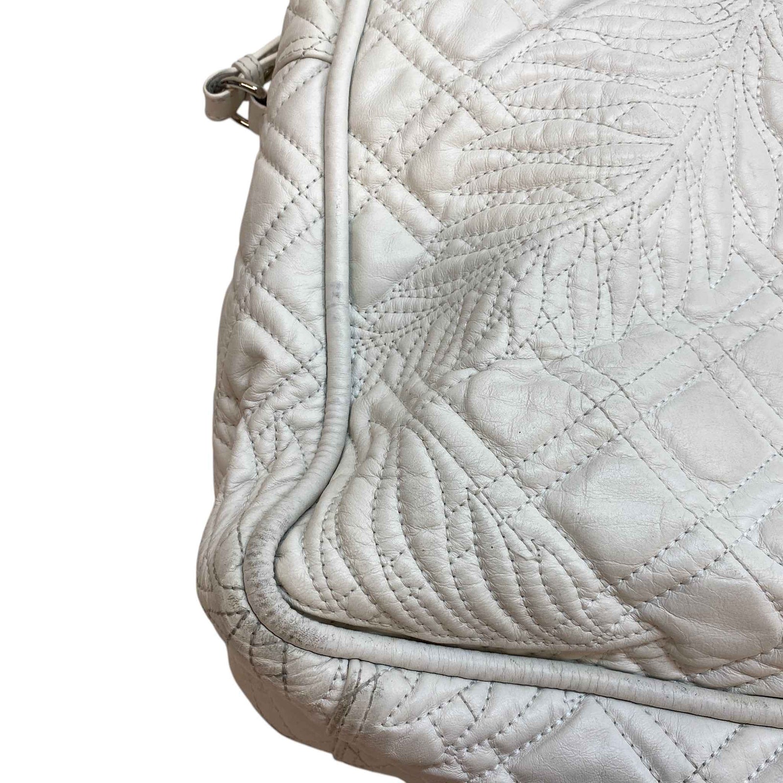 Women's Blanket Square Quilted Bag White - Photo 17