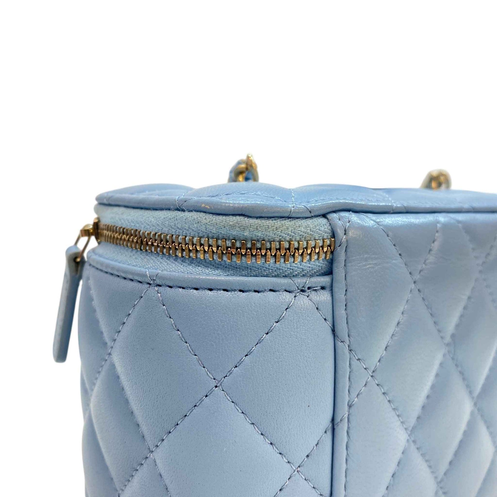 Women's Lambskin Quilted Small Pear Crush Vanity Bag Blue - Photo 14