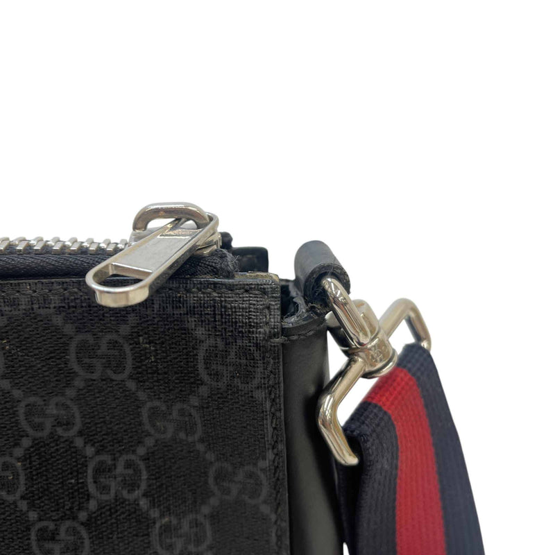 Men's Gg Supreme Messenger Bag Black