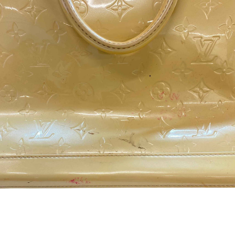 Women's Monogram Vernis Alma Gm Bag Cream