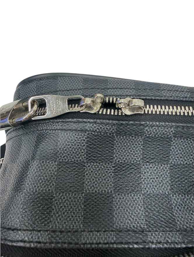 Men's Damier Graphite Overnight 48Hr Bag Black - Photo 15