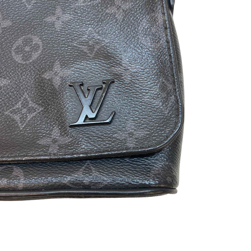 Men's Monogram Eclipse District Pm Messenger Bag Black