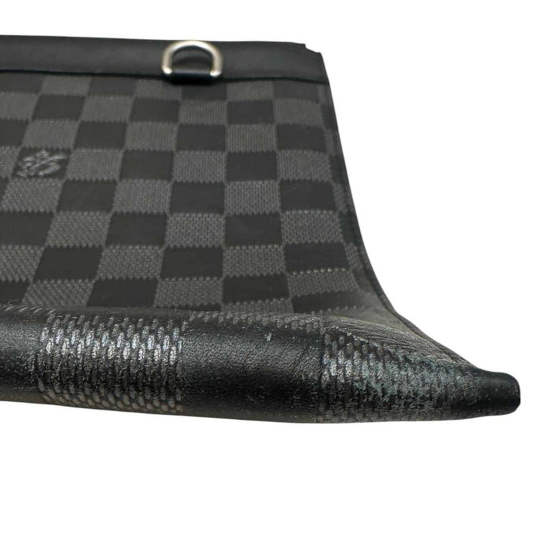 Men's Damier Graphite Voyage MM Pouch Black
