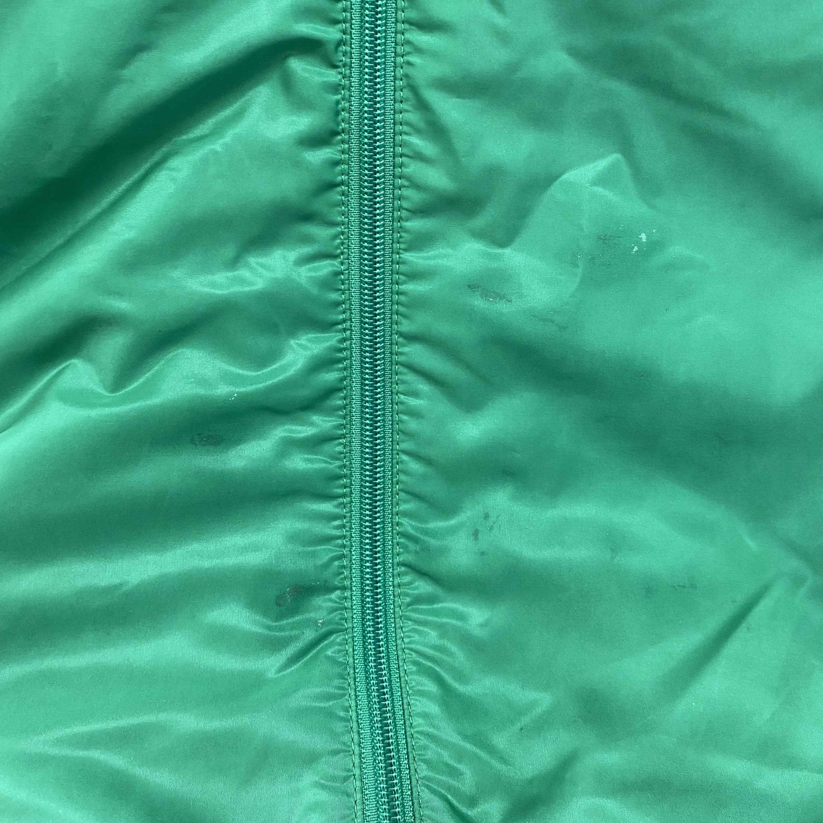 Men's Re-Nylon Logo Windbreaker Green Size XS - Photo 10