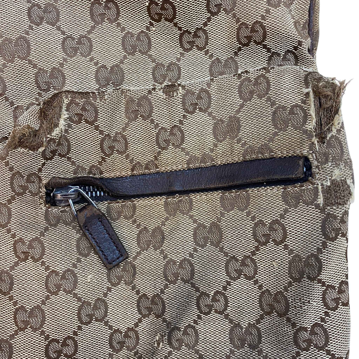 Men's GG Supreme Messenger Bag Beige - Photo 10