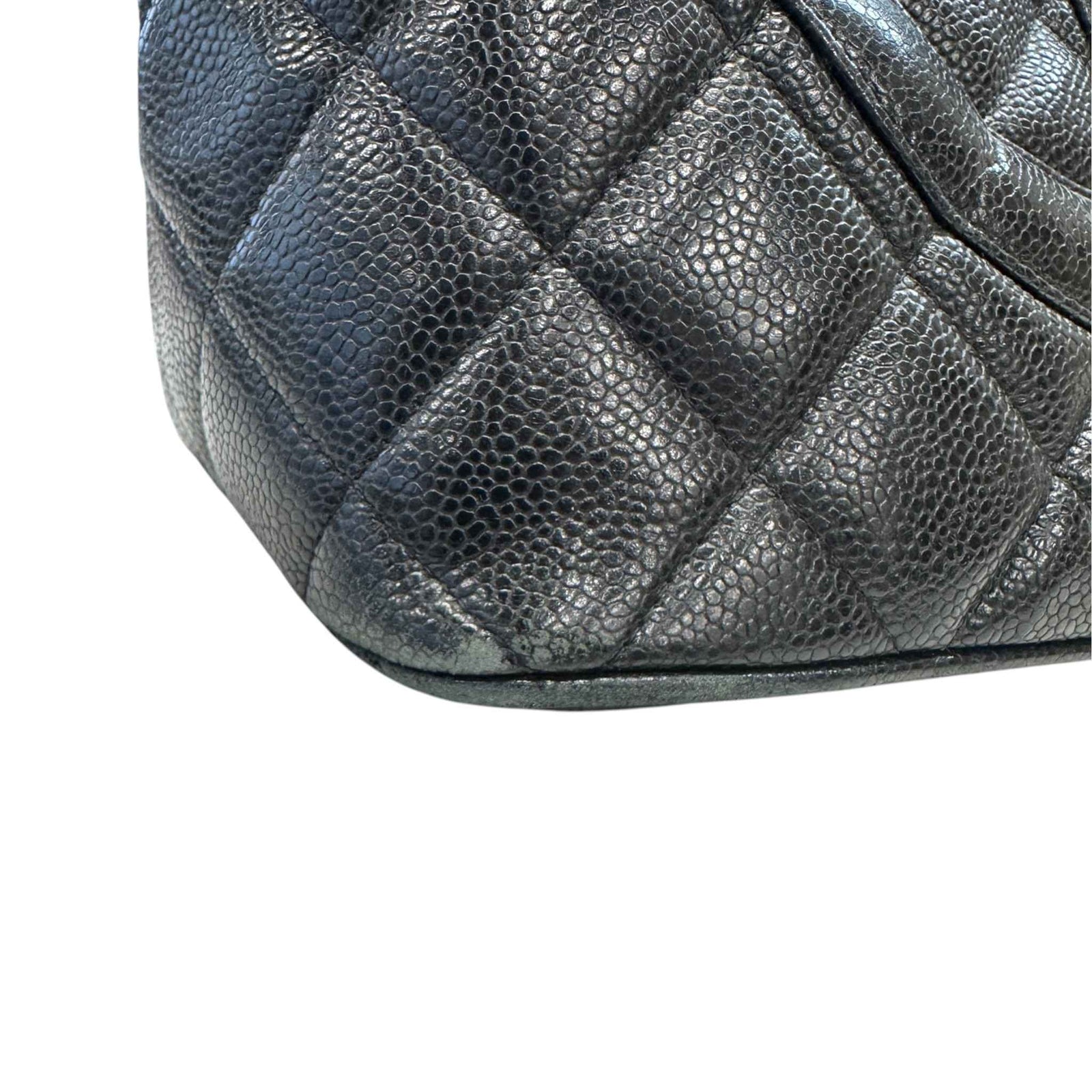 Women's Medallion Tote Handbag Black - Photo 15