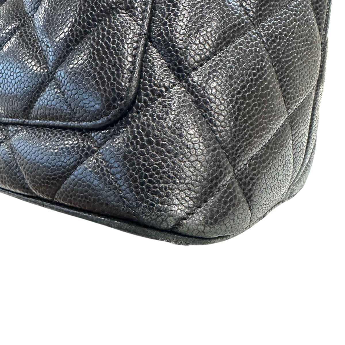 Women's Medallion Tote Handbag Black - Photo 16
