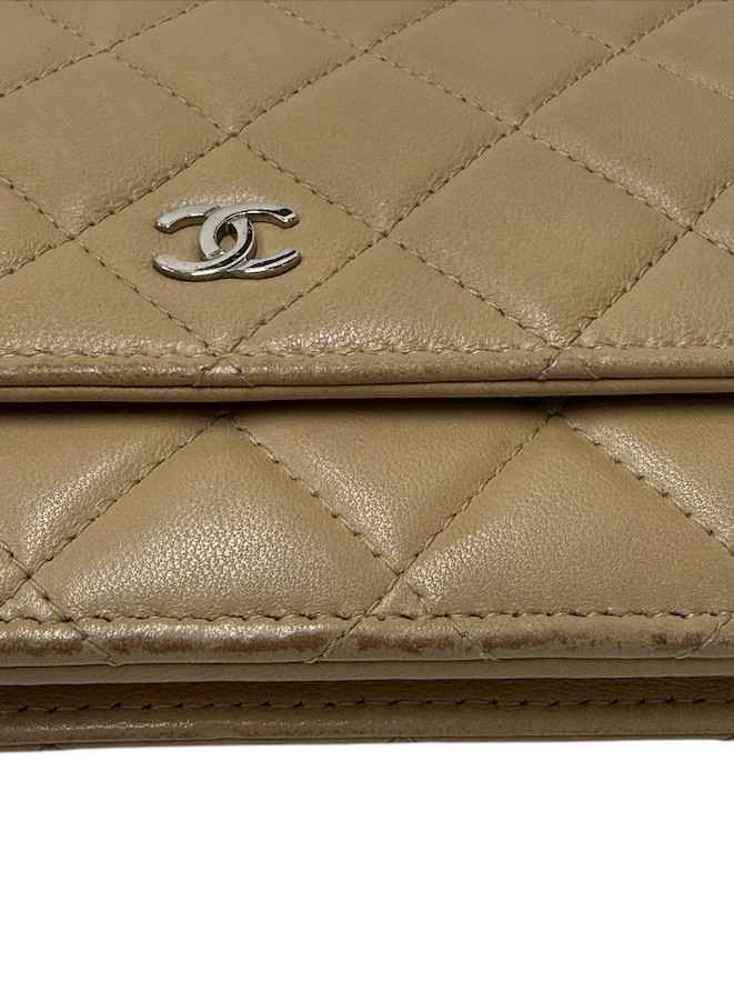 Women's Classic Wallet on Chain Crossbody Bag Beige