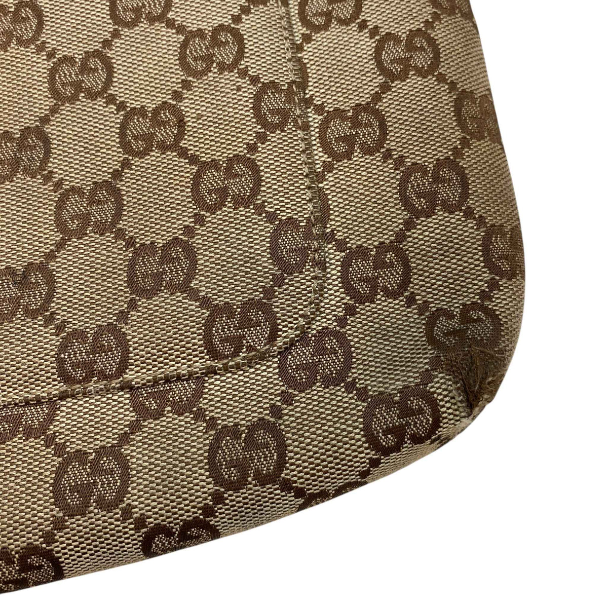 Men's GG Supreme Messenger Bag Beige - Photo 13