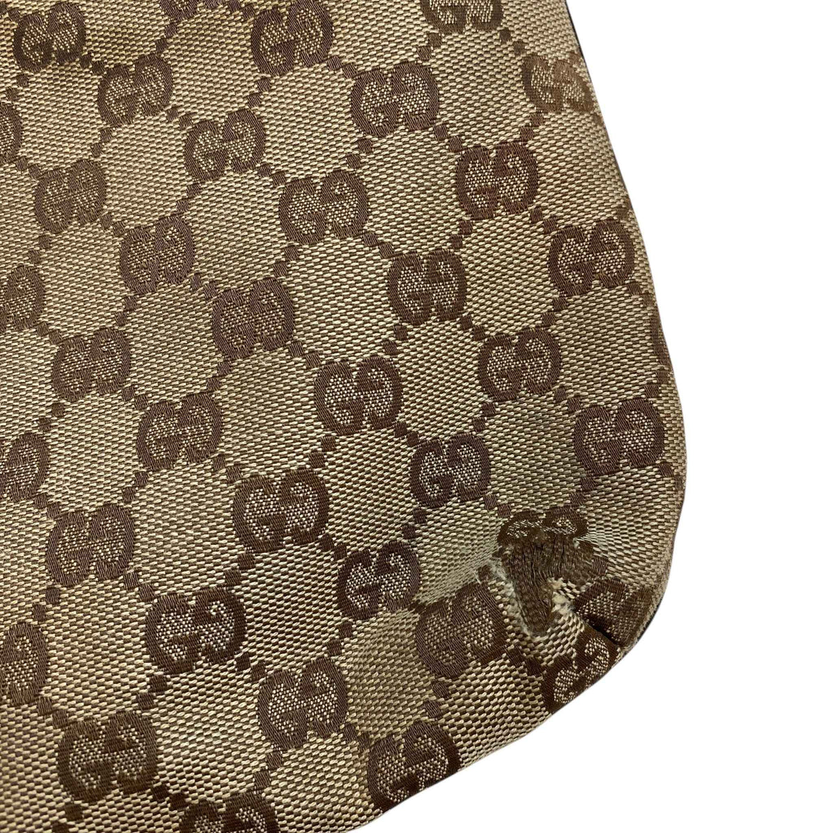Men's GG Supreme Messenger Bag Beige - Photo 16