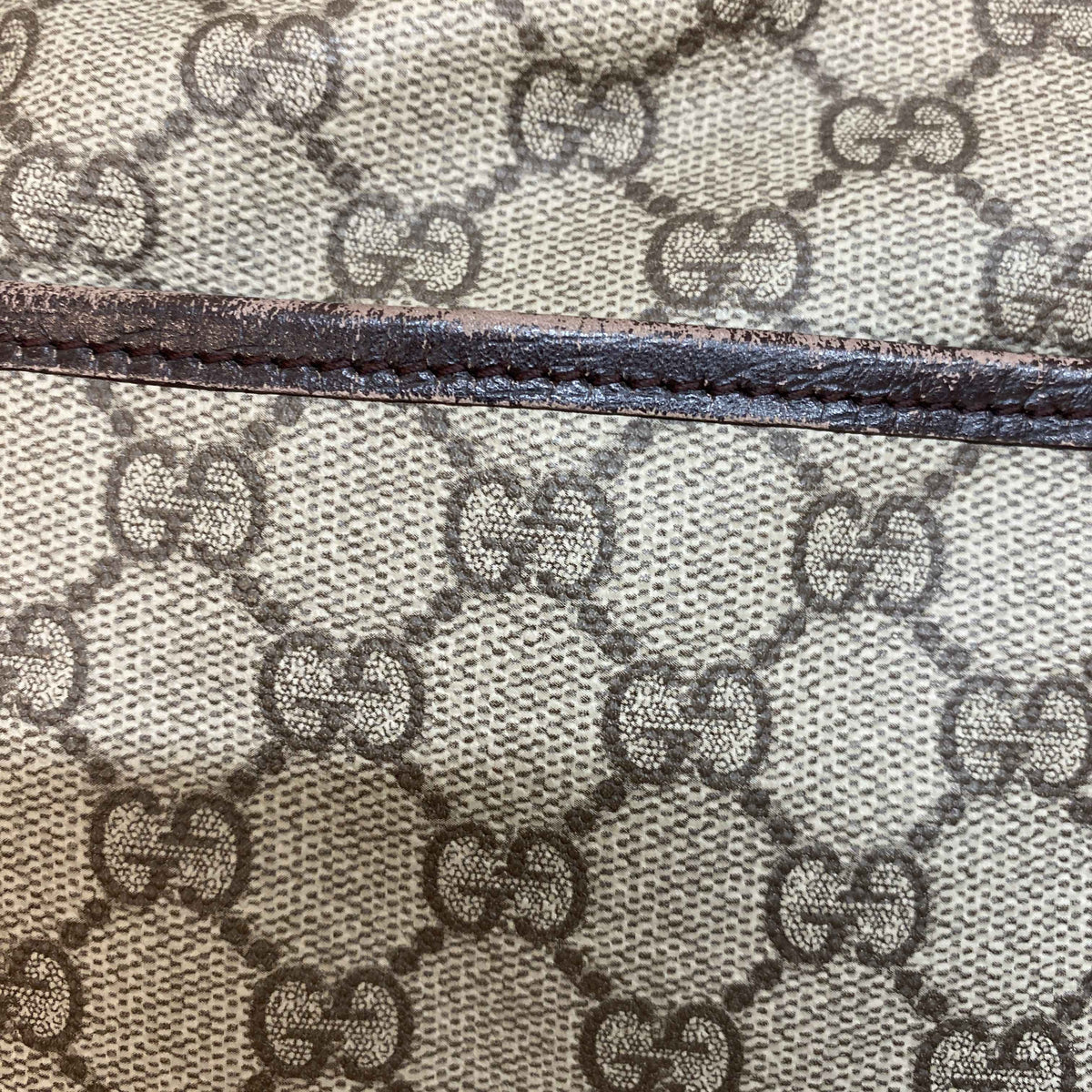 Men's GG Supreme Messenger Bag Beige - Photo 14