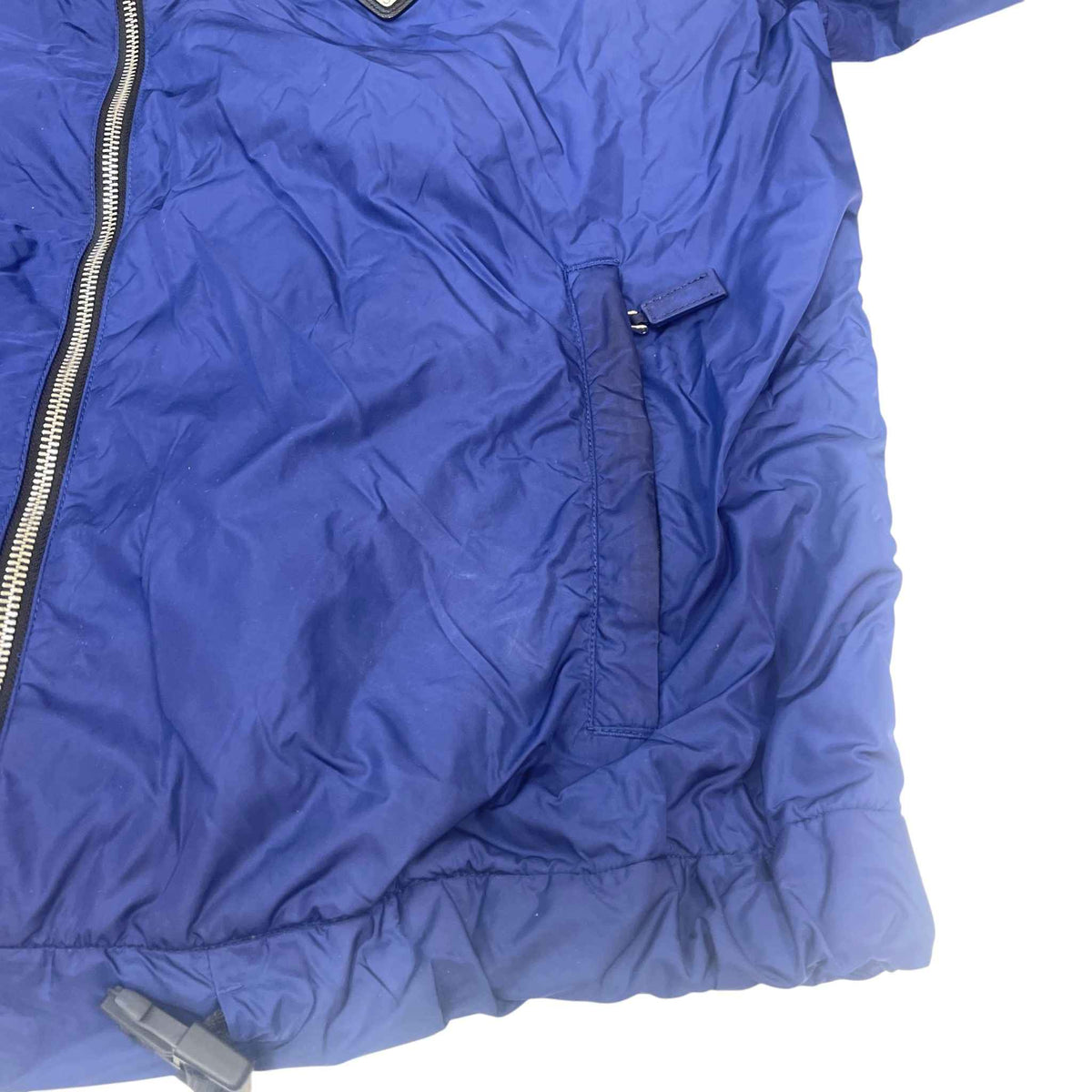 Men's Re Nylon Plaque Logo Windbreaker Navy Size L - Photo 9
